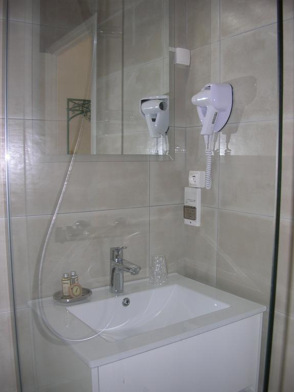 Hotel L'Ecailler La Cotiniere Bilik gambar